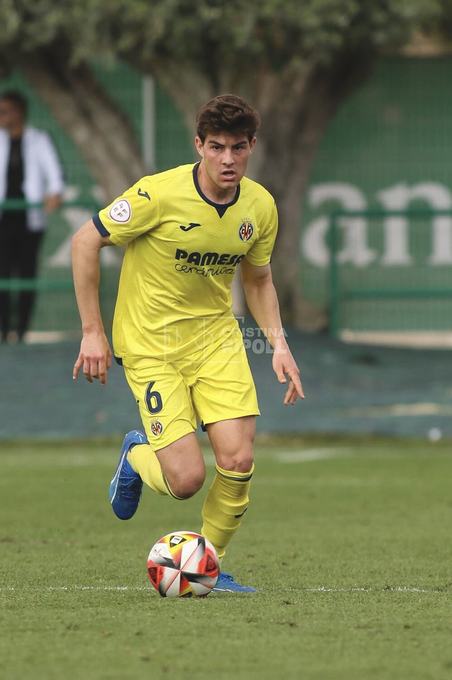 Joan jugando con el Villarreal C
